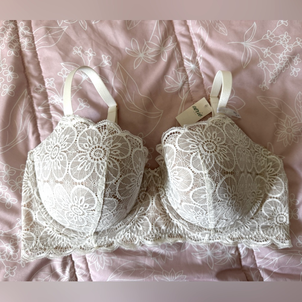 ✨NWT✨Aerie Lace Balconnete Bra
